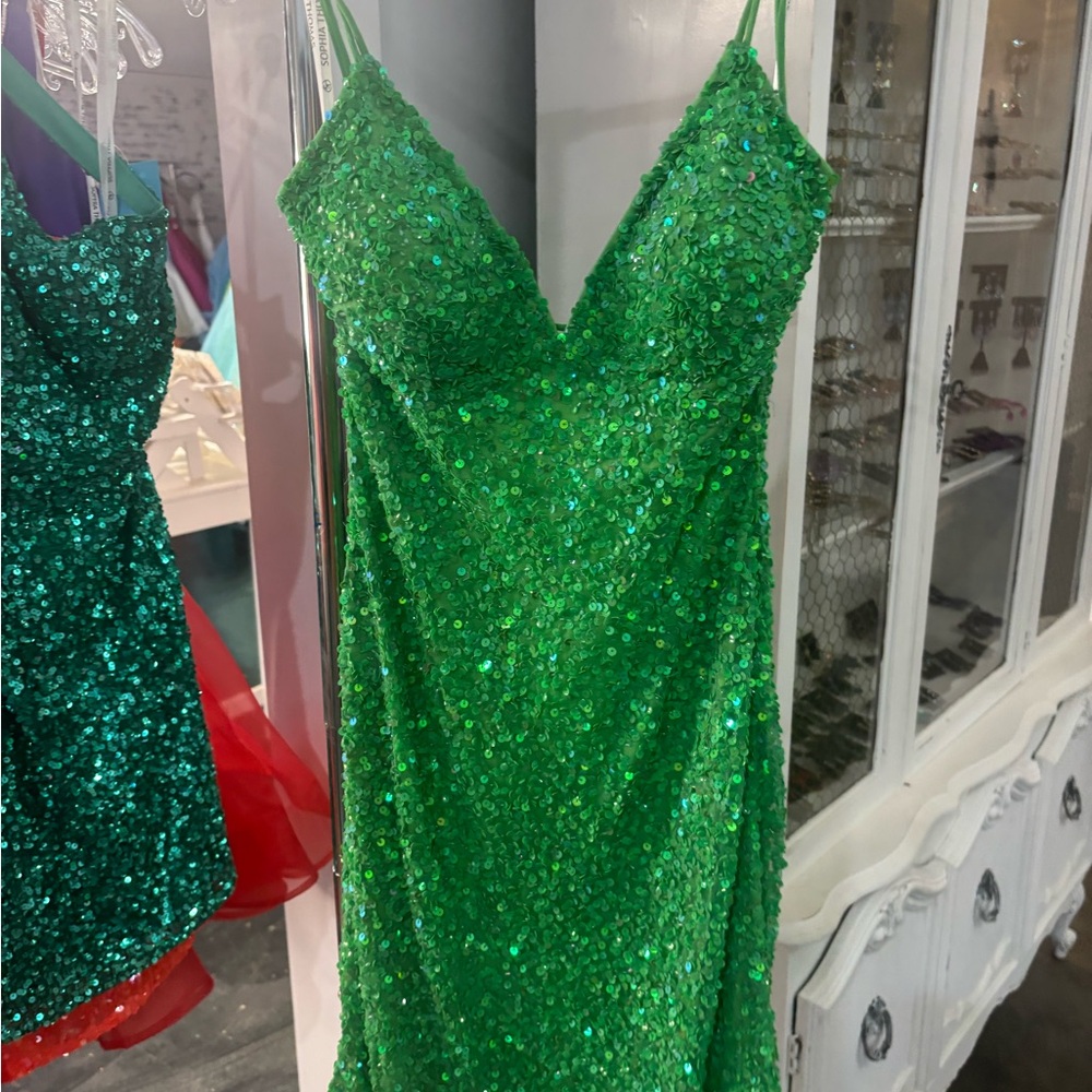Green Sequin cocktail